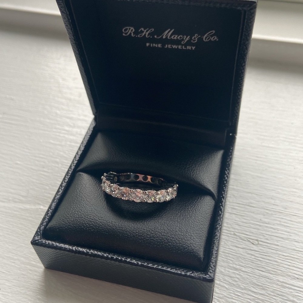 Swarvorski Crystals Silver Ring
